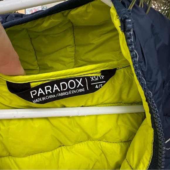 Paradox Jacket XS 4T Lightweight with Down-like Fill - Picture 2 of 5